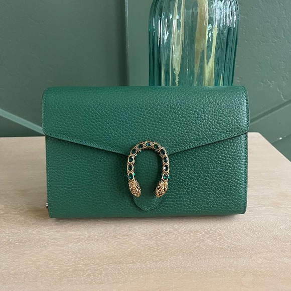 Gucci Handbags - NEW Gucci Dionysus Chain Wallet Mini WOC Leather Green Bag